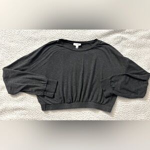 Ladies XL crop long sleeve sweater